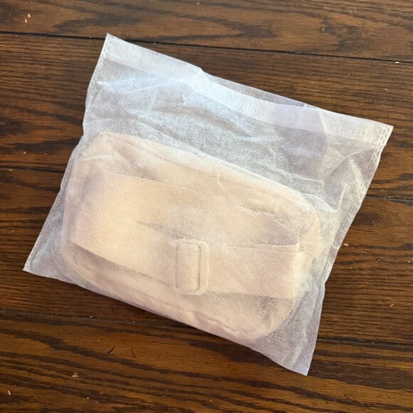 Women's NWT Primal Queen Fanny Pack Khaki with Pink Logo - Picture 3 of 6